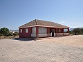 Großes 4-Bett-Familienhaus mit 4-Bett-Gästehaus in Alicante Dream Homes Hondon