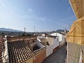 Dos casas de pueblo: 1 totalmente reformada y 1 mayormente reformada: B&B o potencial de inversión in Alicante Dream Homes Hondon