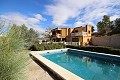 Freistehende Villa in Monovar mit zwei Gästehäusern und einem Pool in Alicante Dream Homes Hondon