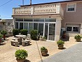 Grande maison de campagne avec commerce de marbre et plantation de raisin in Alicante Dream Homes Hondon