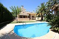 Large Villa with a pool and garden in Alicante Dream Homes Hondon