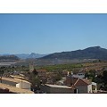 Schönes Dorfgrundstück mit riesiger Dachterrasse in Alicante Dream Homes Hondon