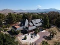 Superbe villa individuelle avec une deuxième maison, à distance de marche de Monovar in Alicante Dream Homes Hondon