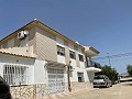 Grote villa met 4 slaapkamers in het hart van de Baños de Fortuna in Alicante Dream Homes Hondon