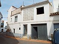 Grande maison de ville avec 2 appartements séparés et garage in Alicante Dream Homes Hondon