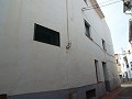 Groot herenhuis met 2 aparte appartementen en garage in Alicante Dream Homes Hondon