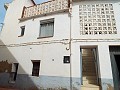 Groot herenhuis met 2 aparte appartementen en garage in Alicante Dream Homes Hondon