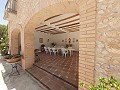 Hermosa finca espaciosa con 9 habitaciones, 3 baños y piscina grande in Alicante Dream Homes Hondon