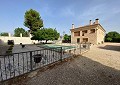 Villa massive de 5 chambres et 3 salles de bain avec écuries in Alicante Dream Homes Hondon