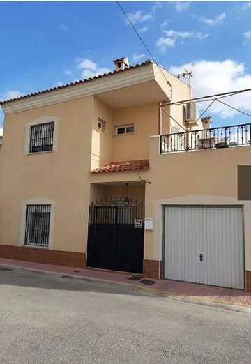 Town House in Hondon de los Frailes