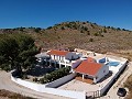 Beeindruckendes großes Haus mit 2. Haus plus Pool und Garagen in Alicante Dream Homes Hondon