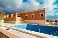 Villa met 3 slaapkamers en 2 badkamers, zwembad en garage in Alicante Dream Homes Hondon