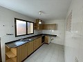 Herenhuis met 4 slaapkamers en mooie tuinen in Alicante Dream Homes Hondon