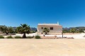 Wunderschöne bezugsfertige Villa mit Gästehaus und Pool in Alicante Dream Homes Hondon