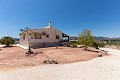 Wunderschöne bezugsfertige Villa mit Gästehaus und Pool in Alicante Dream Homes Hondon