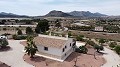 Prachtige villa klaar om in te trekken met gastenverblijf en zwembad in Alicante Dream Homes Hondon