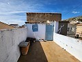 Das Haus ist in zwei Wohnungen aufgeteilt – es sind bauliche Reparaturen oder ein Umbau erforderlich in Alicante Dream Homes Hondon