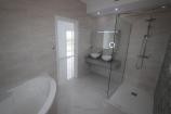 4-Bett-Luxus-Neubauvilla mit Grundstück und Pool in Alicante Dream Homes Hondon