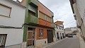 Herenhuis met apart appartement in Ayora in Alicante Dream Homes Hondon