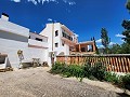 Deux maisons plus des ruines et une grande quantité de terrain in Alicante Dream Homes Hondon