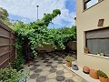 Stadthaus mit Garten und Garage in Pinoso in Alicante Dream Homes Hondon