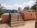 Große 4-Schlafzimmer-Villa mit Pool und 2 Garagen in Alicante Dream Homes Hondon