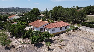 Casa de campo en Caudete