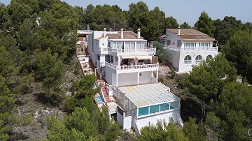 Chalet en Tibi con piscina cubierta