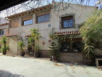 Hermosa Casa de 6 Dormitorios con Piscina en La Romana