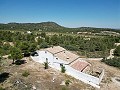 Casa de campo de 4 dormitorios en las montañas in Alicante Dream Homes Hondon