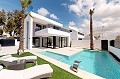 Stijlvolle villa met 3 slaapkamers en 4 badkamers met privézwembad, op 750 meter van het strand in Alicante Dream Homes Hondon