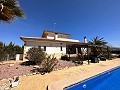 Freistehende Villa in Pinoso mit Gästeanbau und Pool in Alicante Dream Homes Hondon