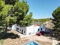 Villa de 4 chambres avec façade modernisée et piscine in Alicante Dream Homes Hondon