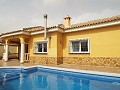 Villa avec 4 chambres et 2 salles de bains, piscine, sauna et cuisine d'été in Alicante Dream Homes Hondon