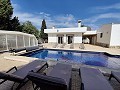 Vrijstaande villa in Fortuna met gastenverblijf, zwembad en toeristenvergunning in Alicante Dream Homes Hondon