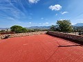 Villa met 3 slaapkamers en uitzicht op de bergen en het kasteel in Alicante Dream Homes Hondon