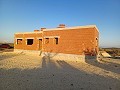 Nieuwe villa met 3 slaapkamers voor voltooiing in Paradon nabij (Pinoso) in Alicante Dream Homes Hondon