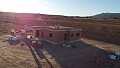 Villa moderne de construction récente avec piscine presque achevée, à distance de marche de la ville in Alicante Dream Homes Hondon