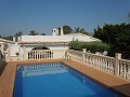 Spacious finca with swimming pool and carport 15 minutes away from the sea in Alicante Dream Homes Hondon