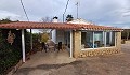 Villa a pie de ciudad con piscina y casa de huéspedes in Alicante Dream Homes Hondon