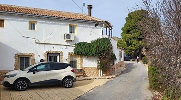 Maison de campagne traditionnelle de 4 chambres