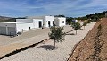 Fast neue 3/4-Schlafzimmer-Villa mit Pool, Doppelgarage und Abstellraum in Alicante Dream Homes Hondon