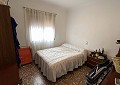 Villa met 3 slaapkamers en 1 badkamer op geweldige locatie met zwembad en gastenverblijf met 2 verdiepingen in Sax in Alicante Dream Homes Hondon