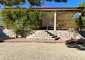 Villa de 3 chambres et 1 salle de bain très bien située avec piscine et maison d'hôtes de 2 étages à Sax in Alicante Dream Homes Hondon