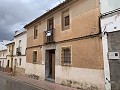 Großes Stadthaus mit Innenhof und Garage in Alicante Dream Homes Hondon