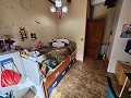 Propiedad de 2 (posiblemente 3) dormitorios con 2 baños y amplios jardines in Alicante Dream Homes Hondon