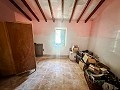 Spacious country house with 8 rooms to renovate in Yecla in Alicante Dream Homes Hondon