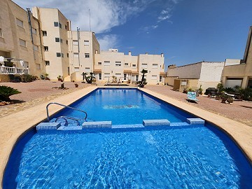 3 Bed 2 Bathroom Townhouse with Communal Pool and Garage