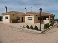 Spectaculaire villa de 6 chambres et 2 salles de bain avec piscine in Alicante Dream Homes Hondon