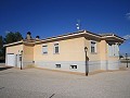 Villa mit 6 Schlafzimmern und 3 Bädern, nur wenige Gehminuten von Yecla entfernt in Alicante Dream Homes Hondon